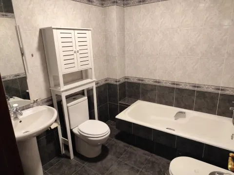 Pis de 82 m² a Ourense