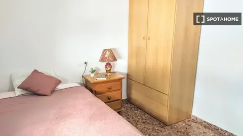 Habitació de lloguer, Montcada