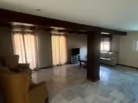 Casa de 300 m² a Úbeda