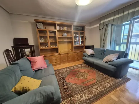 Pis de 110 m² a Àvila