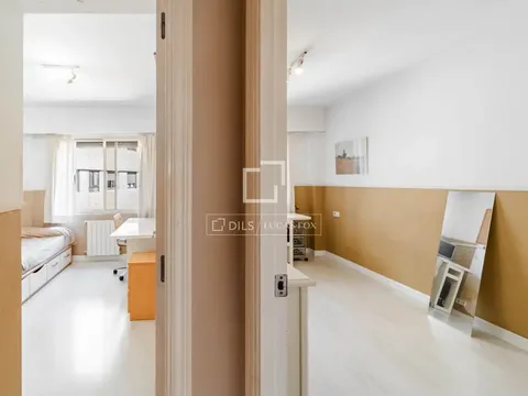 Pis de 206 m² a València