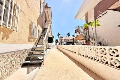 Pis de 80 m² a Los Alcázares