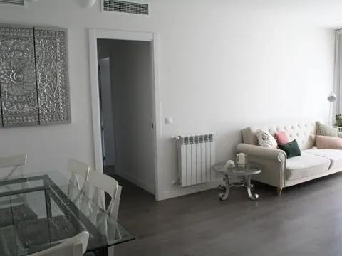 Wohnung 72 m² in Madrid
