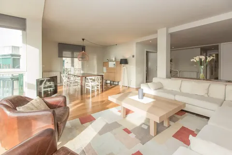 Pis de 145 m² a Sant Sebastià