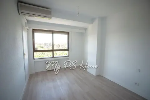 Wohnung 111 m² in Madrid