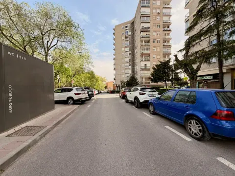 Wohnung 80 m² in Madrid (2/8)