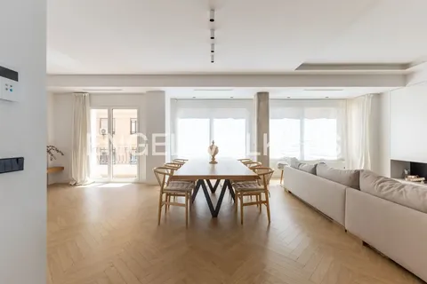 Pis de 204 m² a València