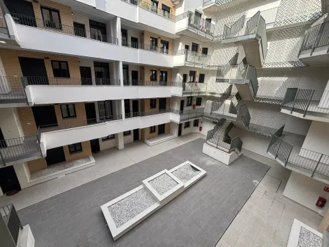Piso de 80 m² en Granada