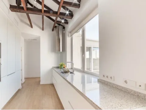 Wohnung 120 m² in Madrid (2/23)