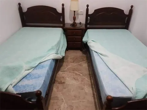 Pis de 80 m² a Còrdova
