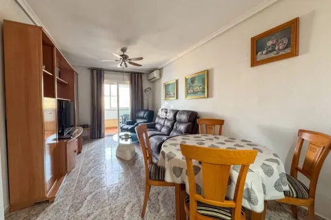 Flat 92 m² in Torrevieja (3/17)