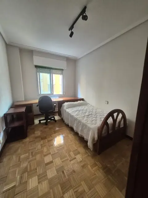 Pis de 110 m² a Àvila