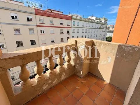 Pis de 85 m² a València