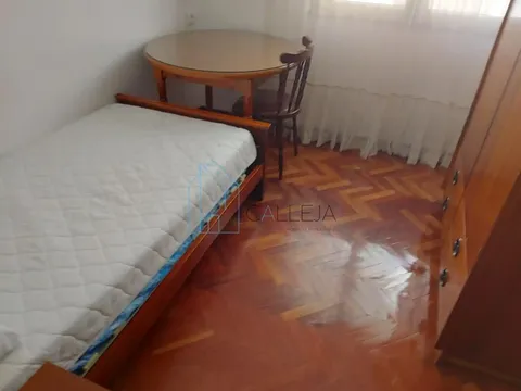 Pis de 100 m² a Ourense