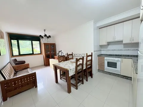 Pis de 65 m² a Poio
