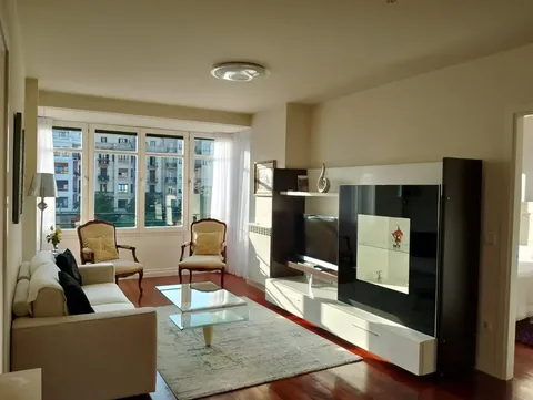 Pis de 77 m² a Sant Sebastià
