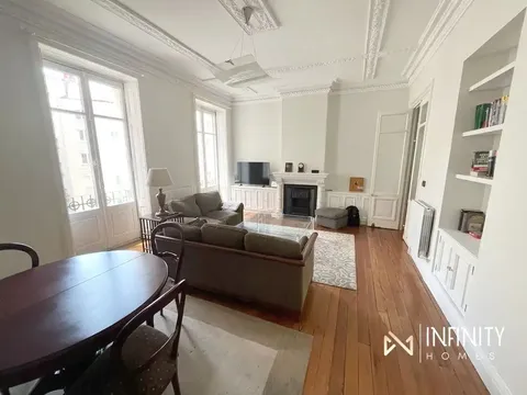 Pis de 85 m² a Bilbao