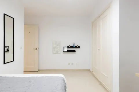 Quarto para alugar, Madrid (3/10)