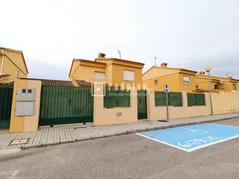 House 176 m² in Montserrat