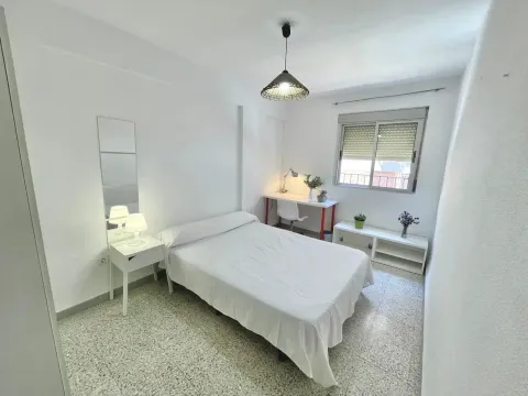 Quarto para alugar, Sevilla (2/10)