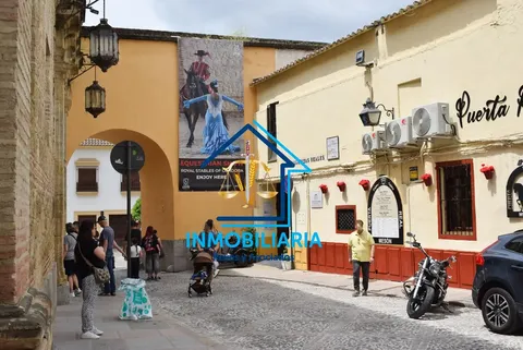 Pis de 77 m² a Còrdova