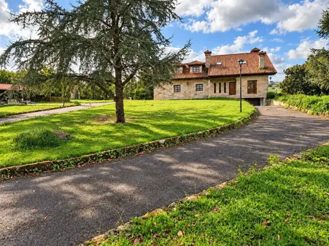 Haus 300 m² in Santillana del Mar