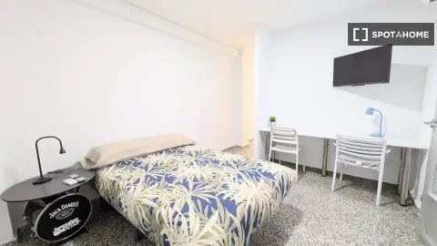 Chambre à louer, Valence