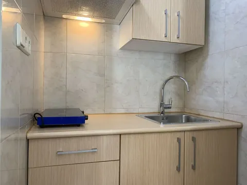 Piso de 33 m² en Tarrasa (2/11)