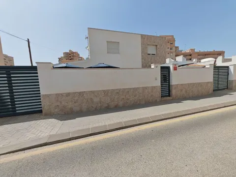 Casa de 150 m² a Torrevella