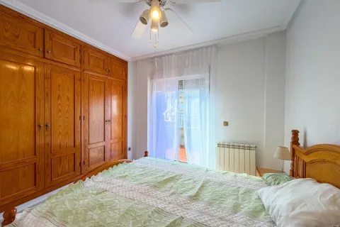 Casa de 100 m² a Oriola