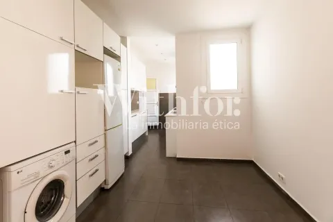 Квартира 220 м² в Барселоне