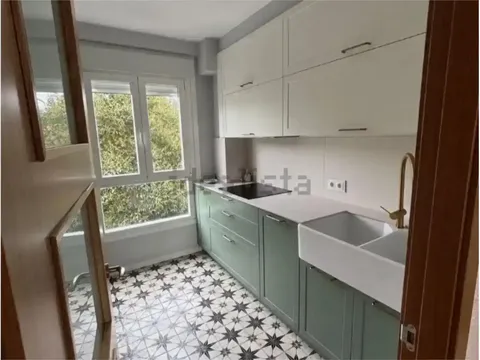 Piso de 100 m² en Ourense