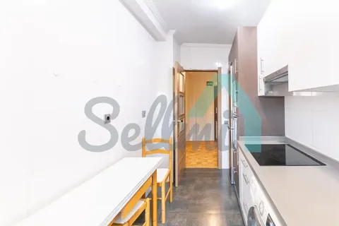 Pis de 95 m² a Oviedo