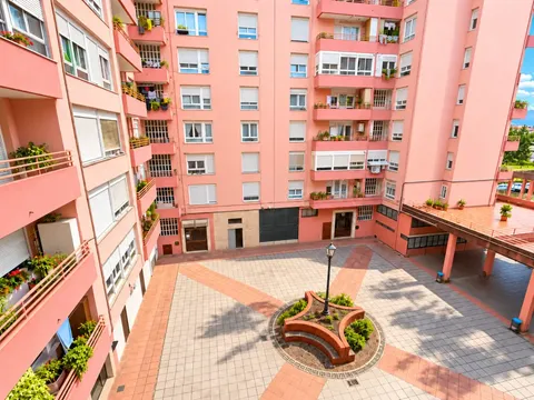 Flat 73 m² in Los Corrales de Buelna