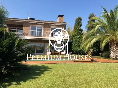 Maison 246 m² à Alella