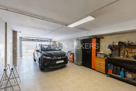 House 230 m² in Chiva