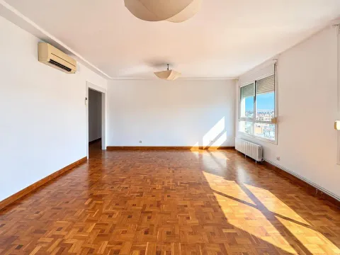 Pis de 133 m² a València