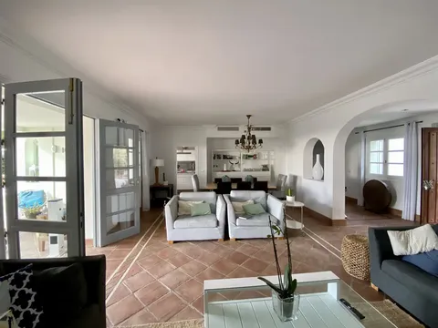 Haus 375 m² in Benahavís