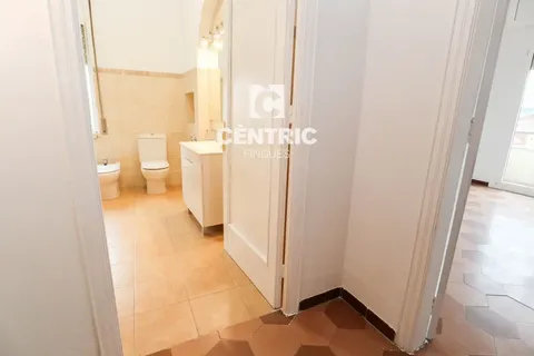 Pis de 197 m² a Terrassa