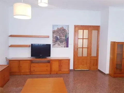 Piso de 180 m² en Villena (2/9)