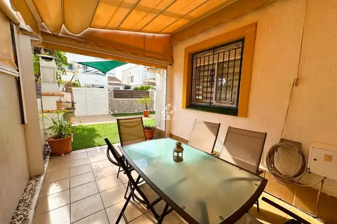 Casa de 150 m² a Torrevella