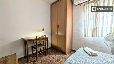 Habitació de lloguer, Montcada