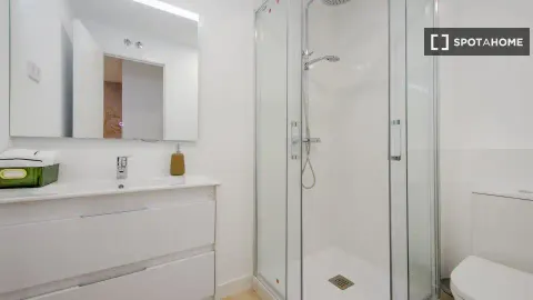 Zimmer zur Miete, Madrid (2/19)