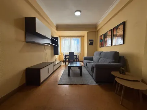 Piso de 95 m² en Ourense