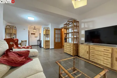 Wohnung 90 m² in Granada