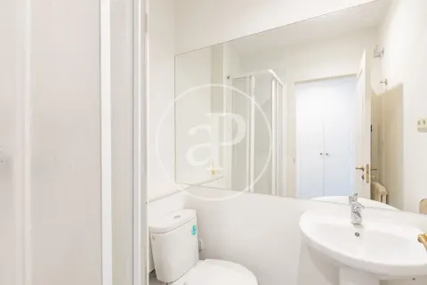 Flat 229 m² in Madrid