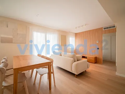Wohnung 77 m² in Madrid