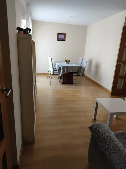 Piso de 90 m² en Santiago de Compostela