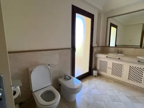 Pis de 300 m² a San Roque