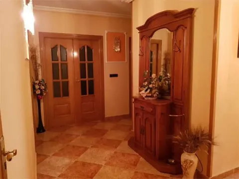 Wohnung 134 m² in Baza